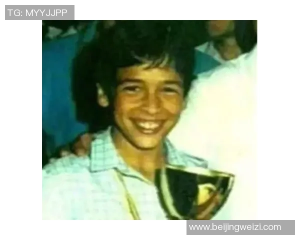 谁是神秘足球巨星挑战你的眼力和球星认知